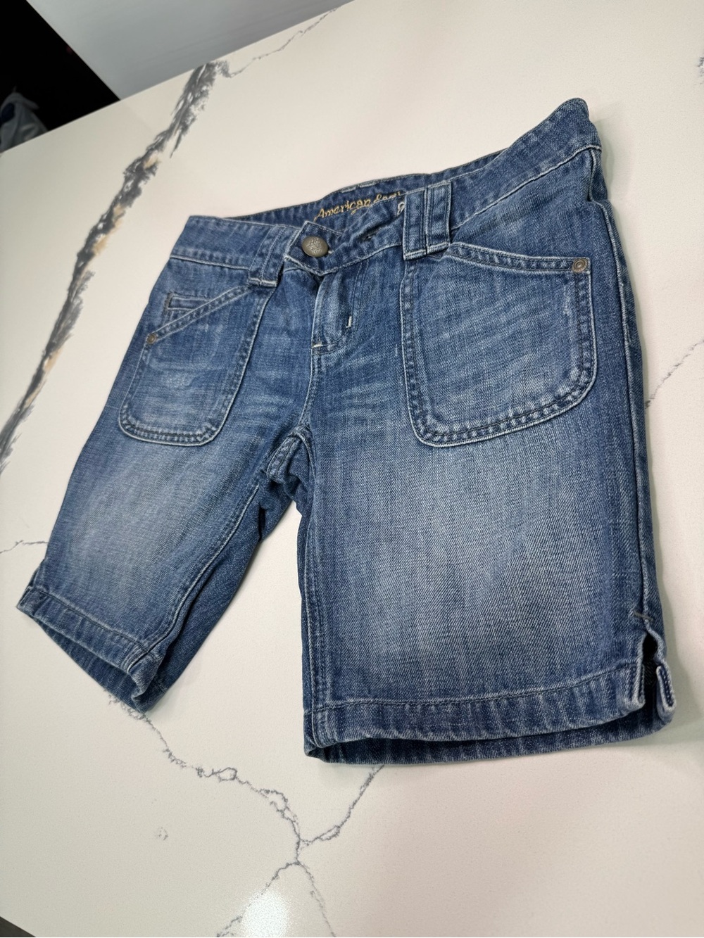 VINTAGE American Eagle Women's Blue Denim Bermuda Shorts Size 0